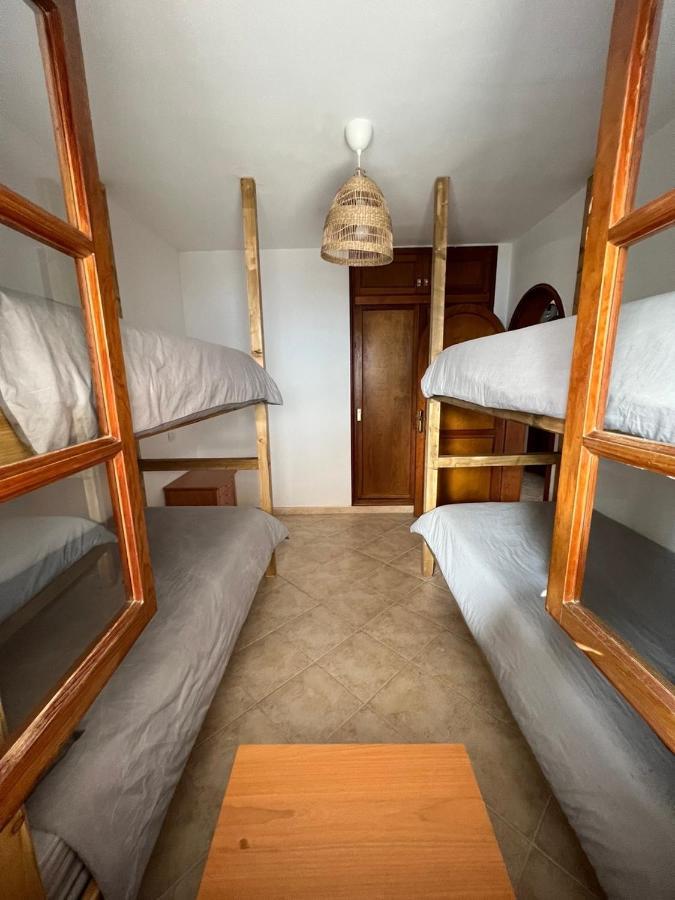 Pura Vida Surf Camp & School Hostel La Oliva Luaran gambar