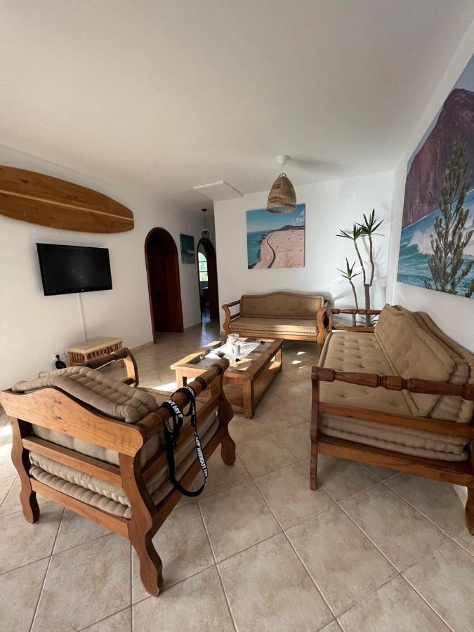 Pura Vida Surf Camp & School Hostel La Oliva Luaran gambar