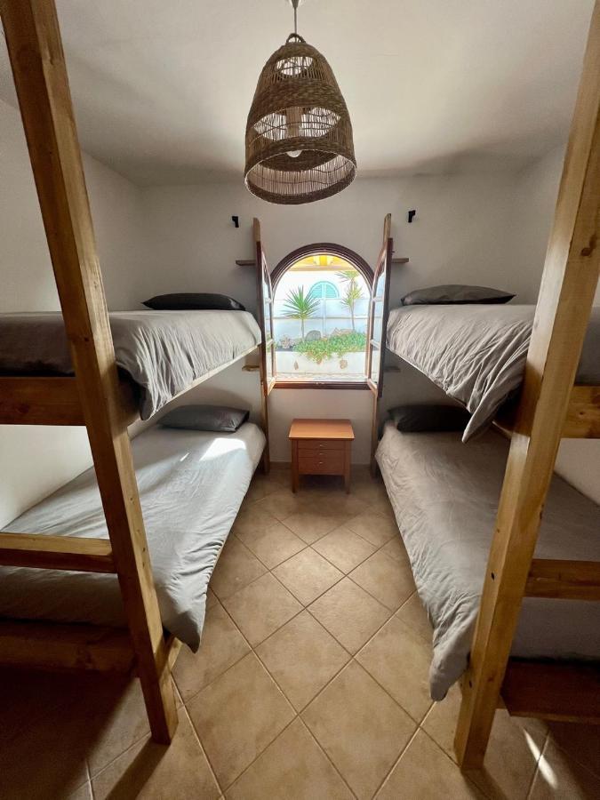 Pura Vida Surf Camp & School Hostel La Oliva Luaran gambar